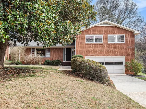 1485 Camelot Ln, Tucker, GA 30084