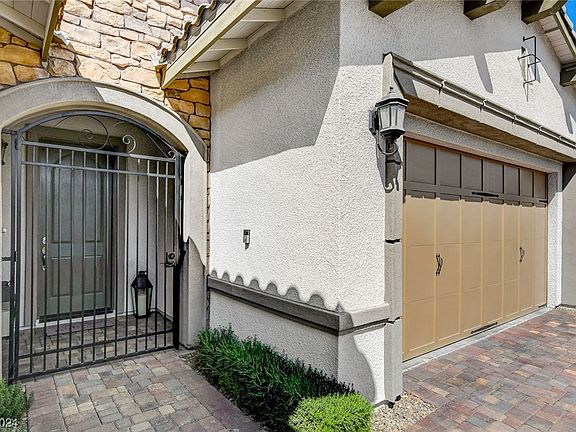 4th image of 273 Lindura Ct