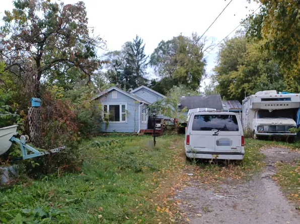 321 W Frederick Ave, Lansing, MI 48906