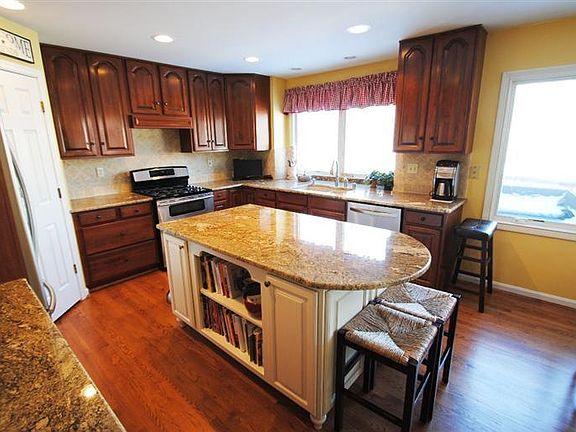 3rd image of 1554 Copper Creek Ct