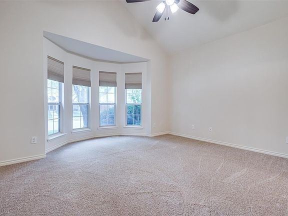 5th image of 1413 Bobing Dr