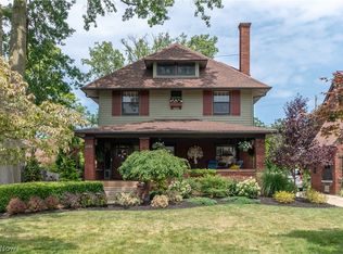 17480 Clifton Blvd, Lakewood, OH