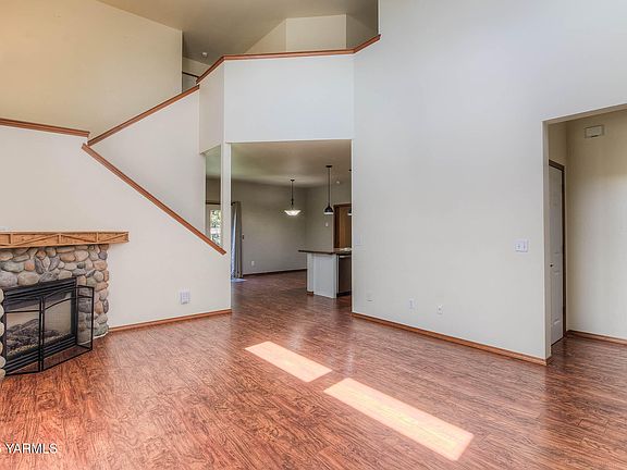 5th image of 1406 S 79th Ave