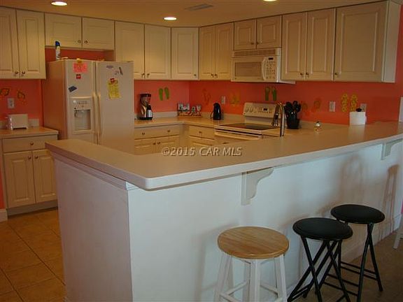 4th image of 12 61st St #302