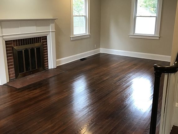 2nd image of 119 W Lorengo Ave