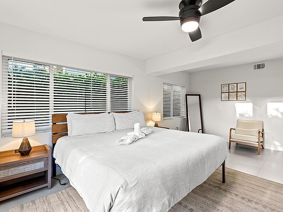 5th image of 2417 NE 19th Avenue