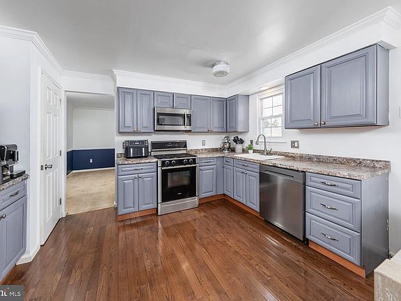 4th image of 120 Coopers Kill Rd