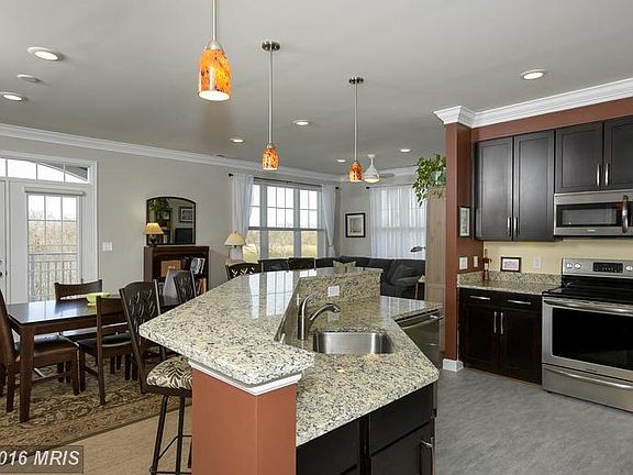 5th image of 17 Clay Lodge Ln Unit 402