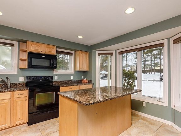 2nd image of 535 South St APT 3-3C
