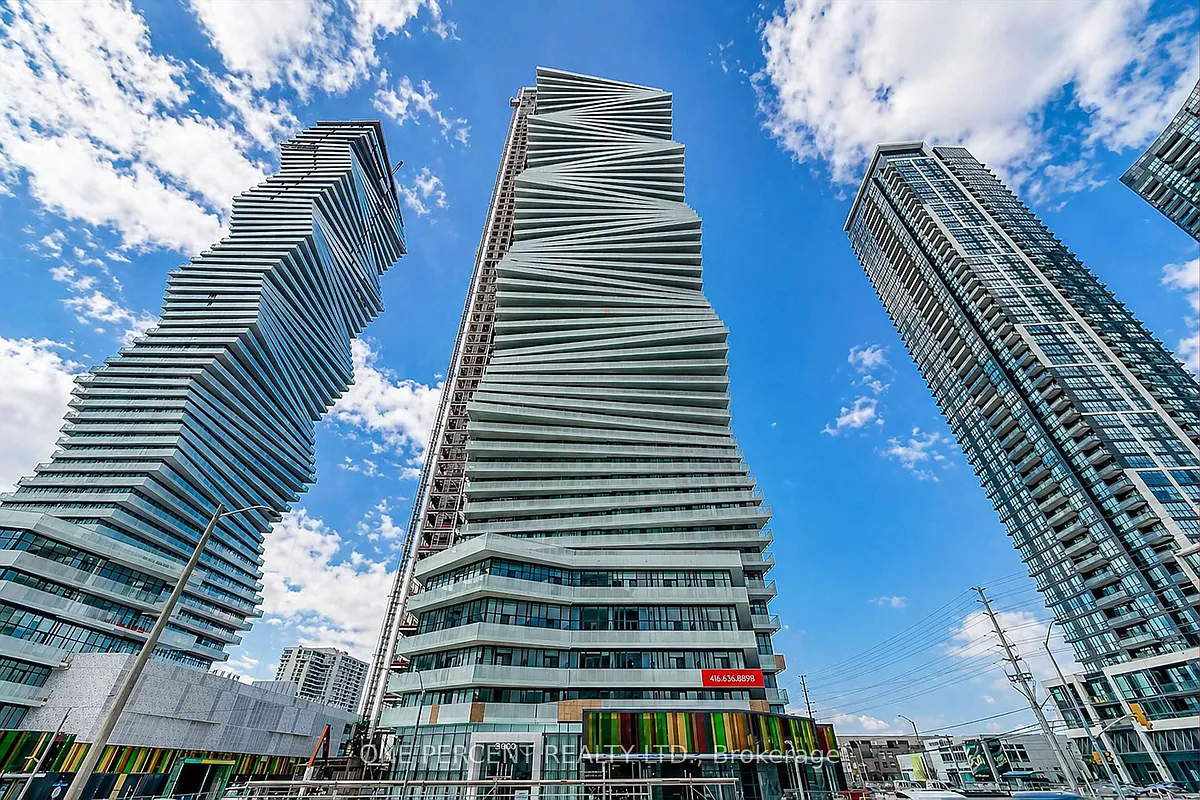 Photo 1 of 48 - 3900 Confederation Pkwy #204 - Mississauga, ON Primary Photo - 3900 Confederation Pkwy #204