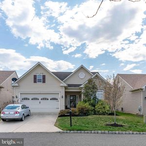 16 Tommys Meadow Dr, Pemberton, NJ, 08068