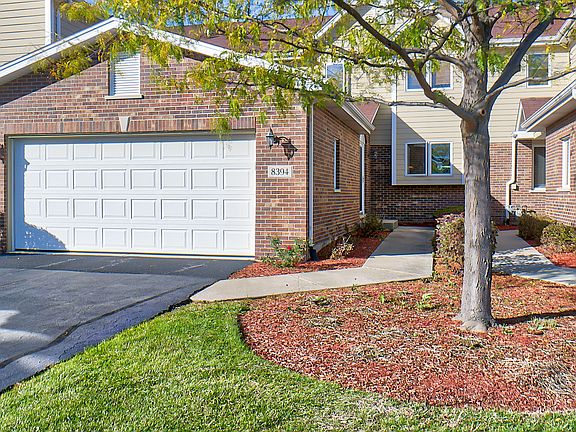 3rd image of 8394 Dunmore Dr