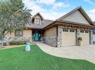 W11354 Bay Dr, Lodi, WI 53555