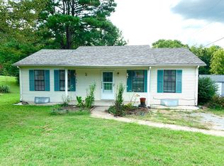 1226 Cumberland Heights Rd, Clarksville, TN 37040