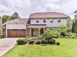 1229 Chateaugay Ave, Naperville, IL 60540