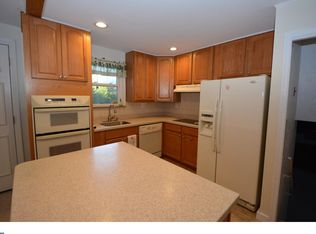 408 Sheffield Dr, Wallingford, PA 19086