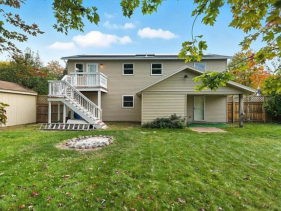 2nd image of 89 Oakwood Dr