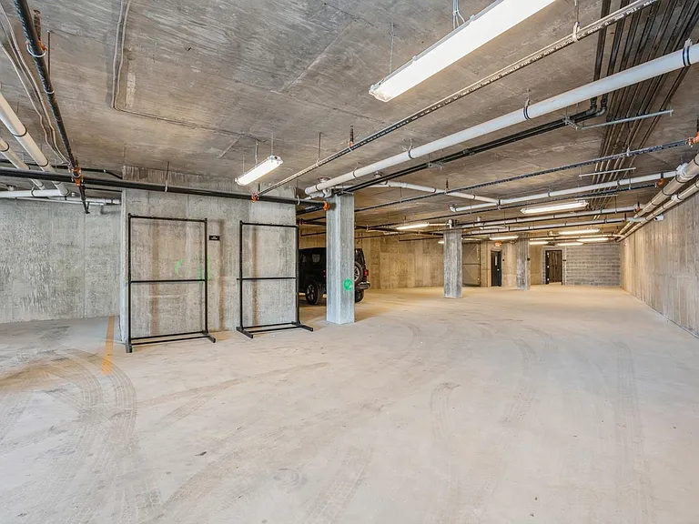 201-205 Randolph Ave #105 — Photo 24