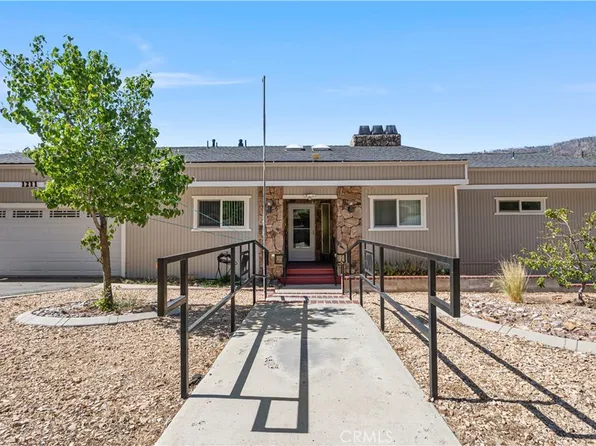 1211 Rivera Dr, Wrightwood, CA 92397