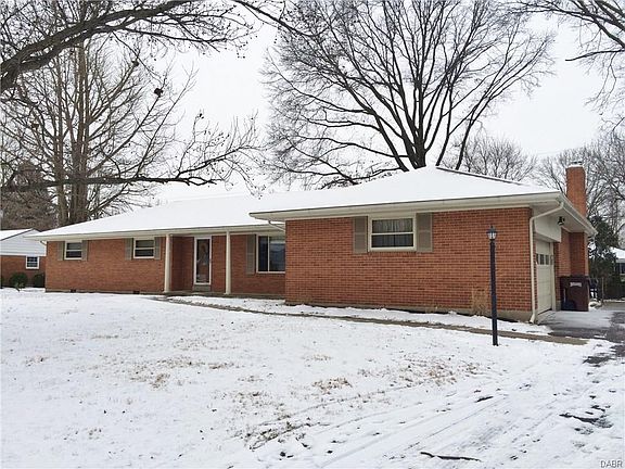 2nd image of 120 Winchcombe Dr