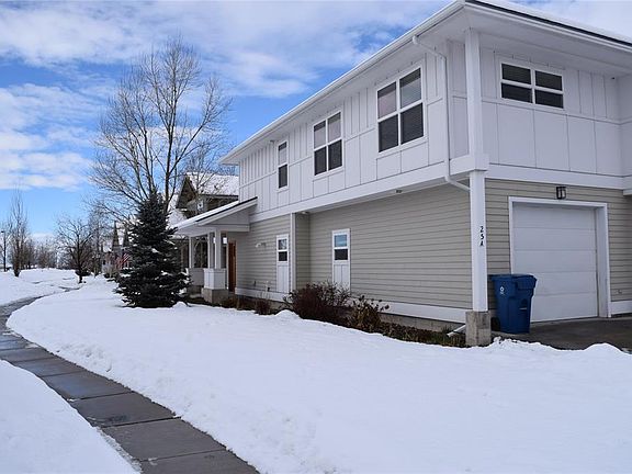 2nd image of 25 Clifden Dr APT A