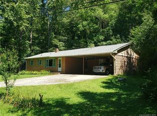 132 Dellwood Ave, Swannanoa, NC 28778