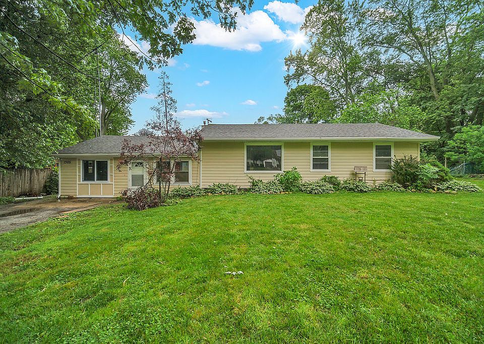 1st image of 1305 Wilson Ct