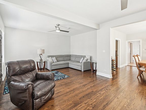 3rd image of 3213 N Orange Ave
