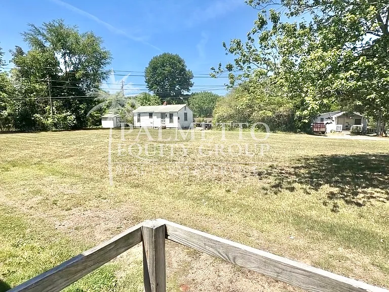 2300 Kersey St — Photo 11