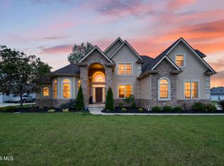 25220 Rocky Harbour Dr, Perrysburg, OH 43551
