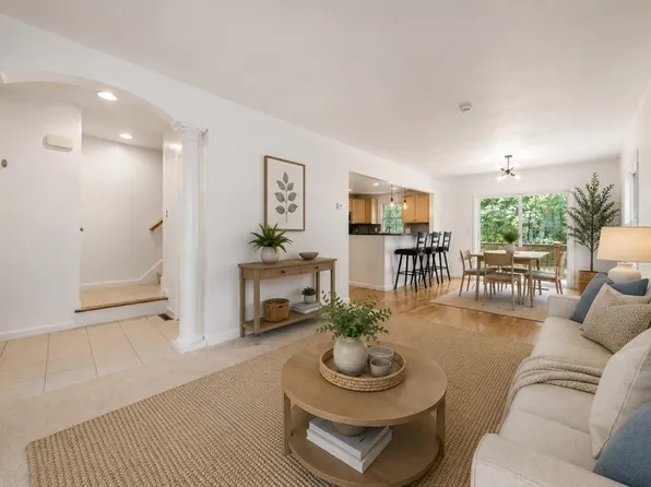 30 Turtle Brook Rd #1, Canton, MA 02021