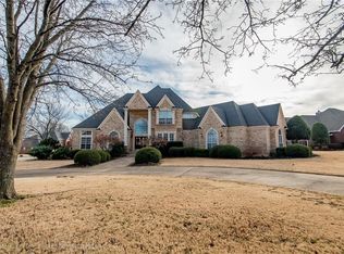 4020 Thornbury Dr, Springdale, AR 72764