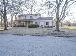 2144 Collingswood Dr, Beloit, WI 53511