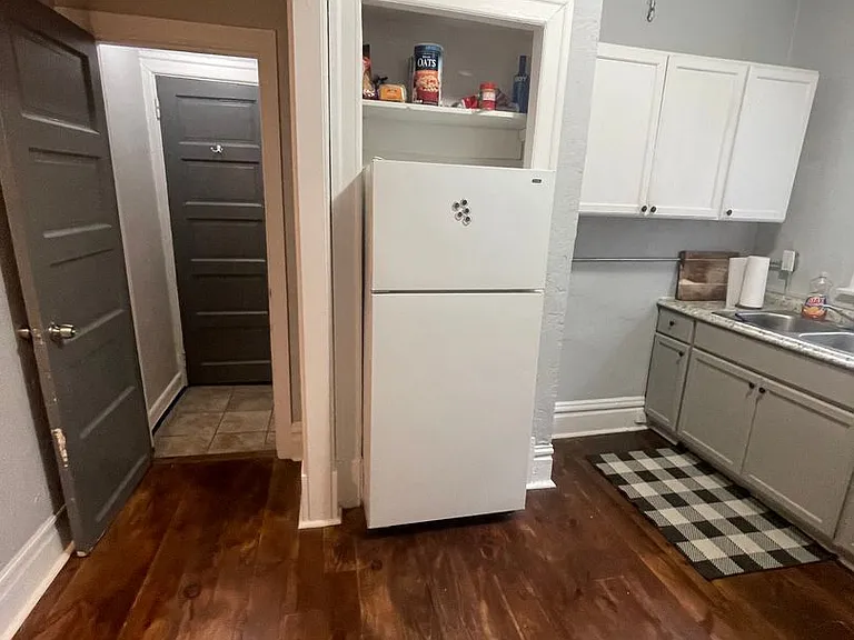 225 South Millvale Avenue — Photo 20