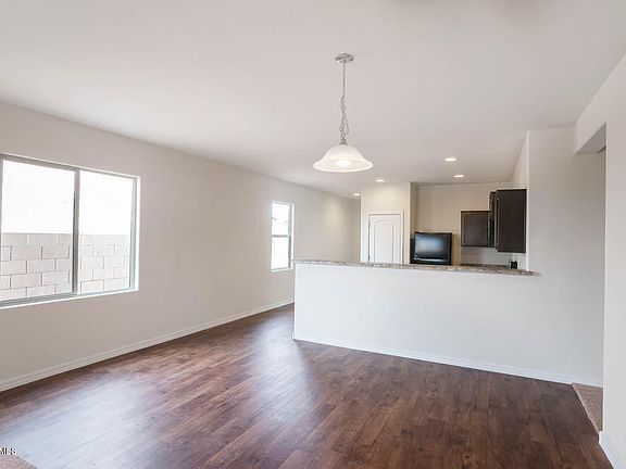 4th image of 8203 W Pueblo Ave