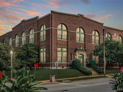4242 Laclede Ave APT 214, Saint Louis, MO, 63108
