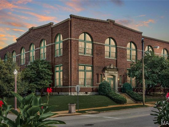 4242 Laclede Ave APT 214, Saint Louis, MO 63108