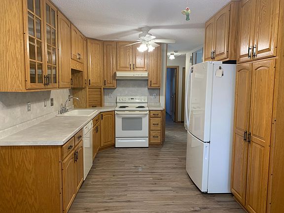 4th image of 6895 Grenwich Ln N