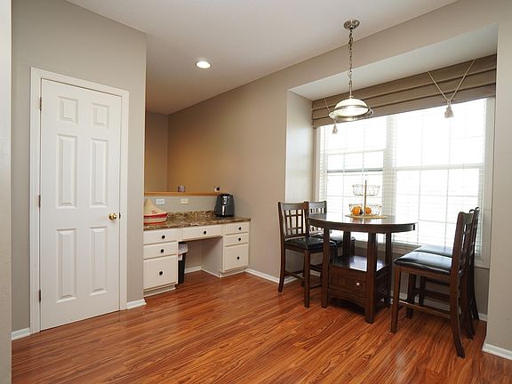 3rd image of 1643 Crossings Blvd
