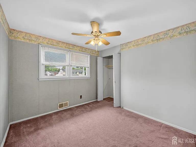 95 Pine St — Photo 19