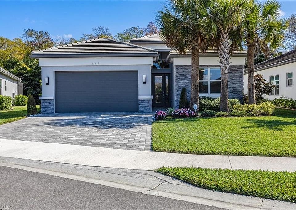 1st image of 11421 Jacaranda DR