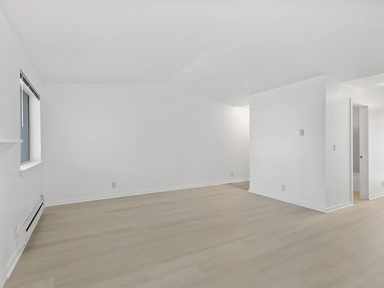 15415 35th Ave W #C301 — Photo 7