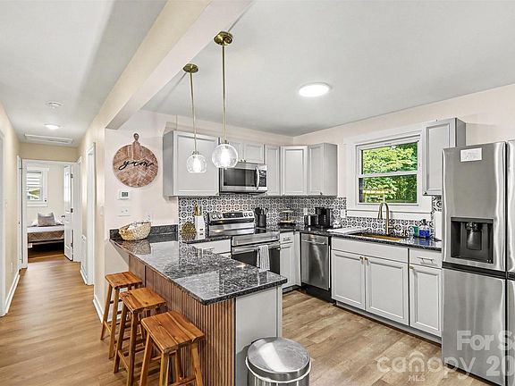 5th image of 2616 Springway Dr