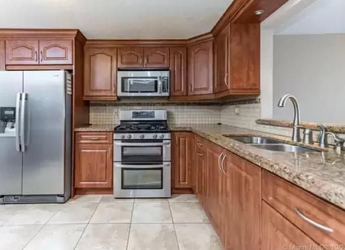 1st image of 15503 Miami Lakeway N