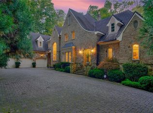 5151 Long Island Dr NW, Sandy Springs, GA