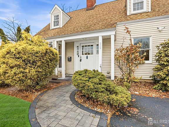 3rd image of 269 Remsen Ave