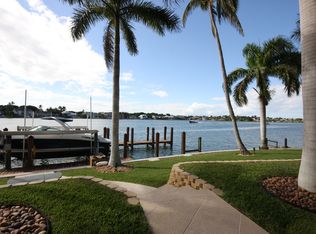 2651 Tarpon Rd, Naples, FL 34102