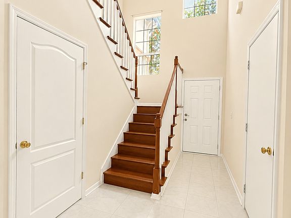 3rd image of 272 Beech Brook St