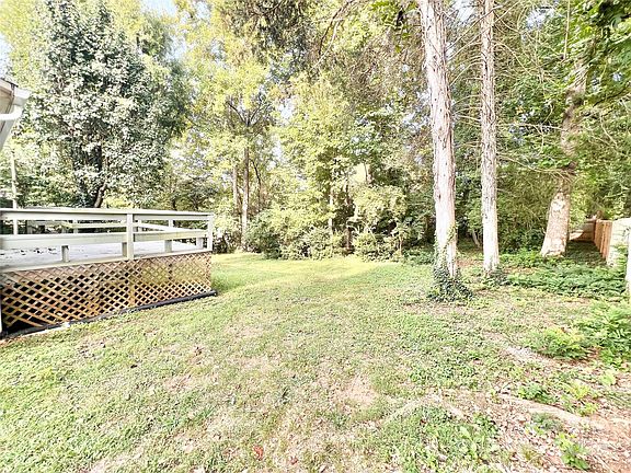 3rd image of 305 Lower Creek Dr NE