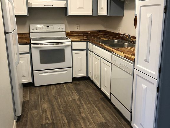 2nd image of 3055 Trinity Dr APT 618